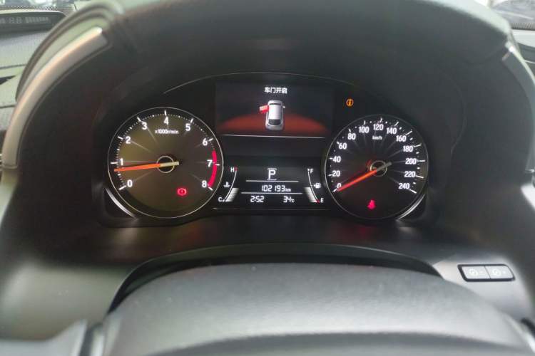Used Honda Avancier 2017 240TURBO Two-Wheel Drive Elite Edition Odometer Close Up