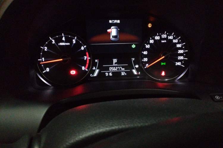 Used Honda Avancier 2017 240TURBO Two-Wheel Drive Elite Edition Odometer Close Up