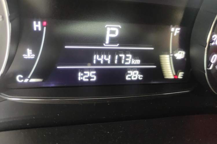 Used Honda Avancier 2017 370TURBO Four-Wheel Drive Prestige Edition Odometer Close Up