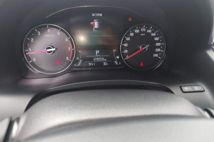 Used Honda Avancier 2017 240TURBO Two-Wheel Drive Premium Edition Odometer Close Up