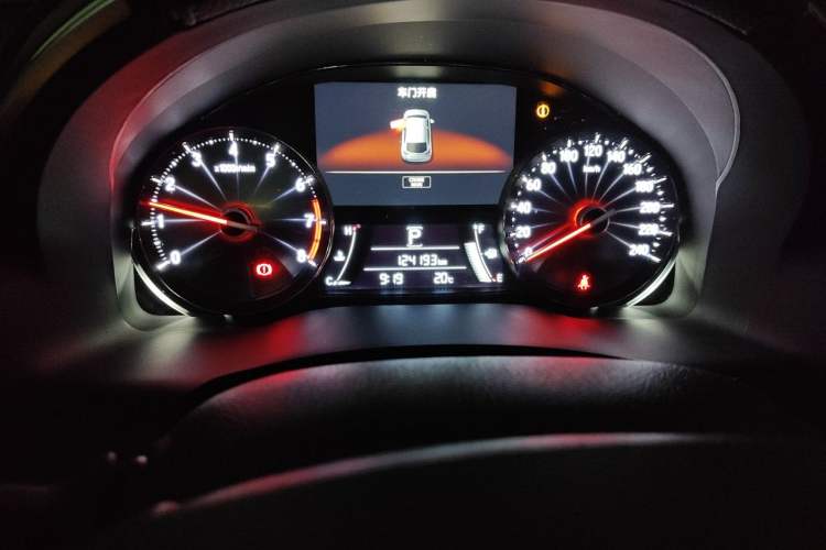Used Honda Avancier 2017 240TURBO Two-Wheel Drive Premium Edition Odometer Close Up