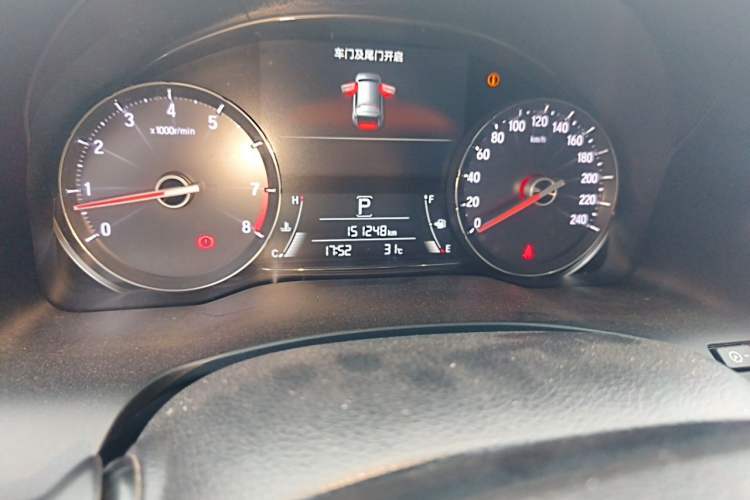 Used Honda Avancier 2017 240TURBO Two-Wheel Drive Premium Edition Odometer Close Up