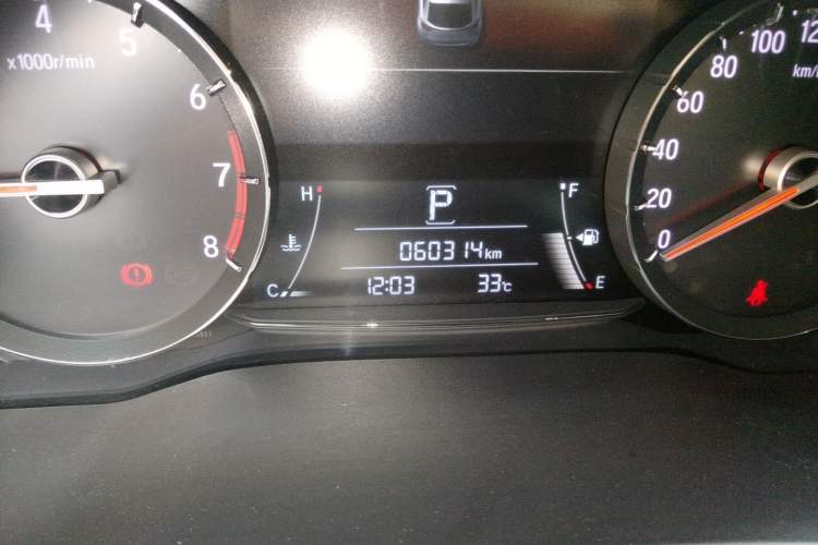 Used Honda Avancier 2017 240TURBO Two-Wheel Drive Premium Edition Odometer Close Up