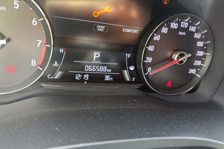 Used Honda Avancier 2017 370TURBO Four-Wheel Drive Prestige Edition Odometer Close Up
