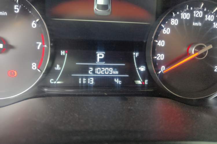 Used Honda Avancier 2017 240TURBO Two-Wheel Drive Comfort Version Odometer Close Up