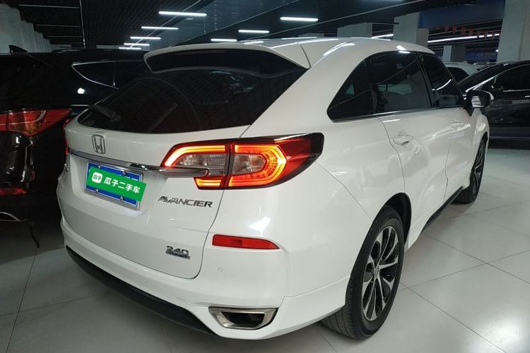Used Honda Avancier 2017 240TURBO Two-Wheel Drive Premium Edition Rear Right 45 Deg