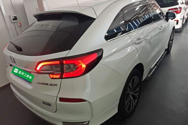 Used Honda Avancier 2017 370TURBO 2WD Luxury Edition Rear Right 45 Deg