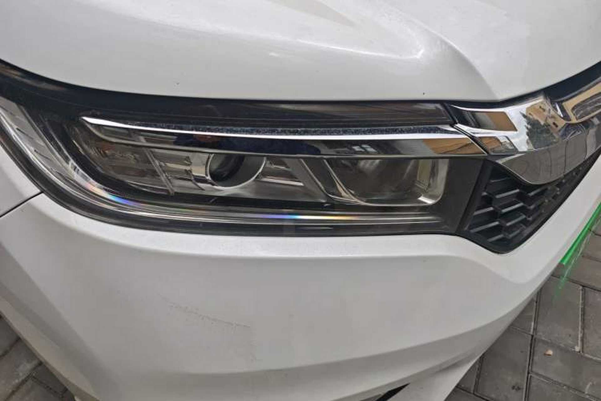 Used Honda Avancier 2017 240TURBO Two-Wheel Drive Elite Edition Right Front Headlight