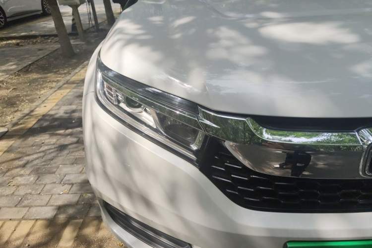 Used Honda Avancier 2017 240TURBO Two-Wheel Drive Elite Edition Right Front Headlight