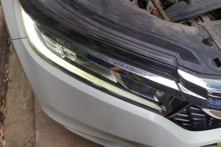 Used Honda Avancier 2017 240TURBO Two-Wheel Drive Luxury Edition Right Front Headlight