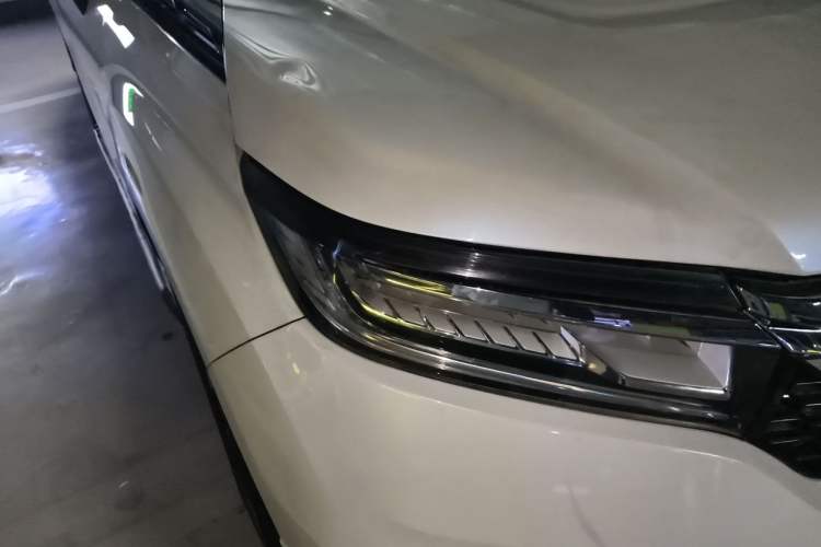 Used Honda Avancier 2017 240TURBO Two-Wheel Drive Luxury Edition Right Front Headlight