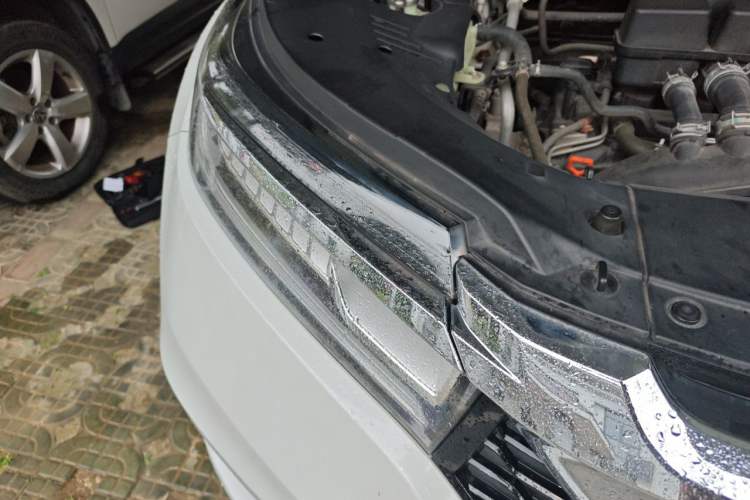 Used Honda Avancier 2017 240TURBO Two-Wheel Drive Premium Edition Right Front Headlight