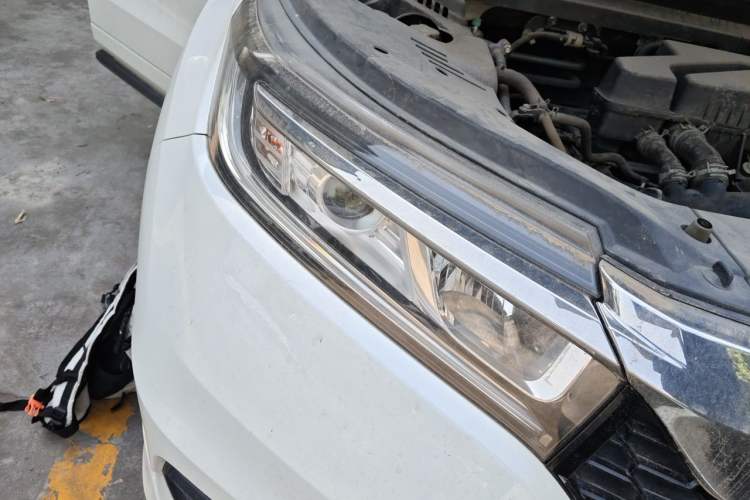 Used Honda Avancier 2017 240TURBO Two-Wheel Drive Elite Edition Right Front Headlight