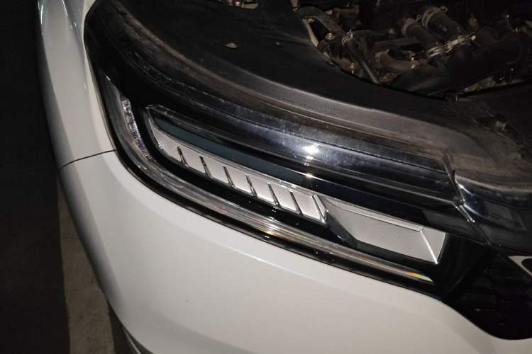 Used Honda Avancier 2017 240TURBO Two-Wheel Drive Premium Edition Right Front Headlight