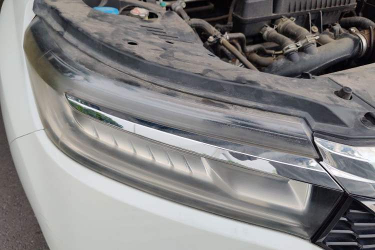 Used Honda Avancier 2017 240TURBO Two-Wheel Drive Premium Edition Right Front Headlight