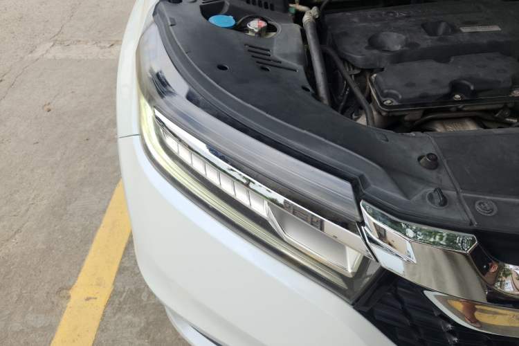 Used Honda Avancier 2017 370TURBO 2WD Luxury Edition Right Front Headlight