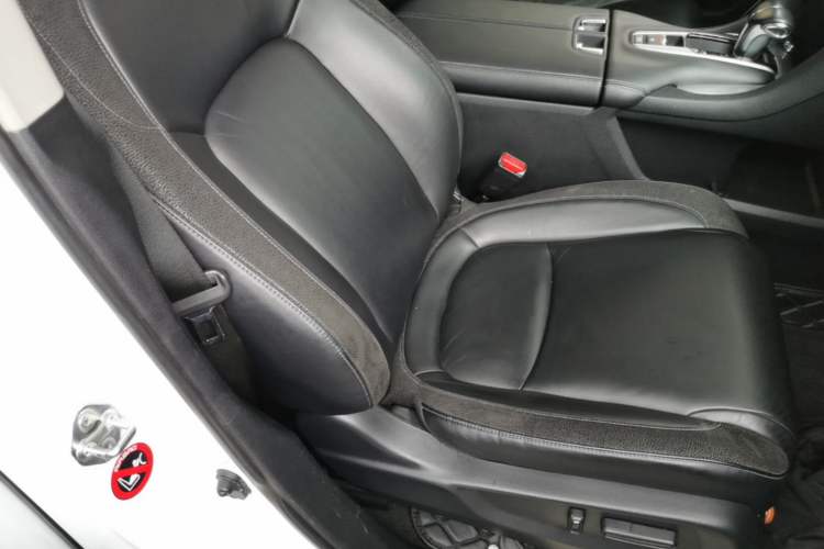 Used Honda Avancier 2017 240TURBO Two-Wheel Drive Luxury Edition Right Front Seat