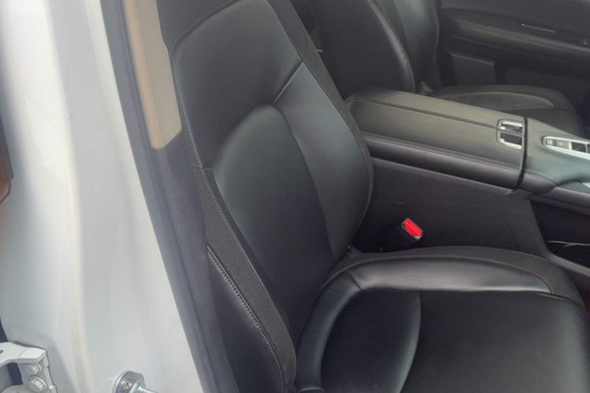 Used Honda Avancier 2017 240TURBO Two-Wheel Drive Premium Edition Right Front Seat