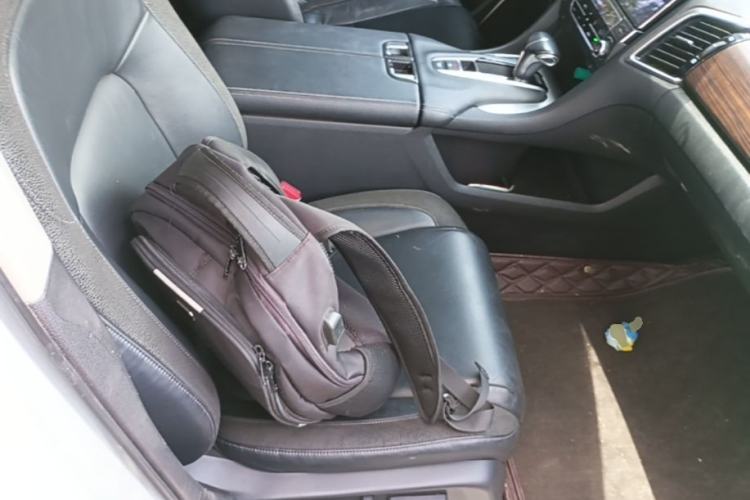 Used Honda Avancier 2017 240TURBO Two-Wheel Drive Premium Edition Right Front Seat