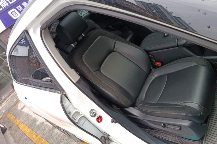 Used Honda Avancier 2017 370TURBO 2WD Luxury Edition Right Front Seat