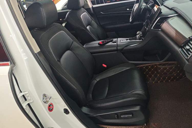 Used Honda Avancier 2017 240TURBO Two-Wheel Drive Luxury Edition Right Front Seat