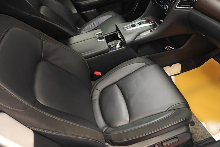 Used Honda Avancier 2017 370TURBO 2WD Luxury Edition Right Front Seat