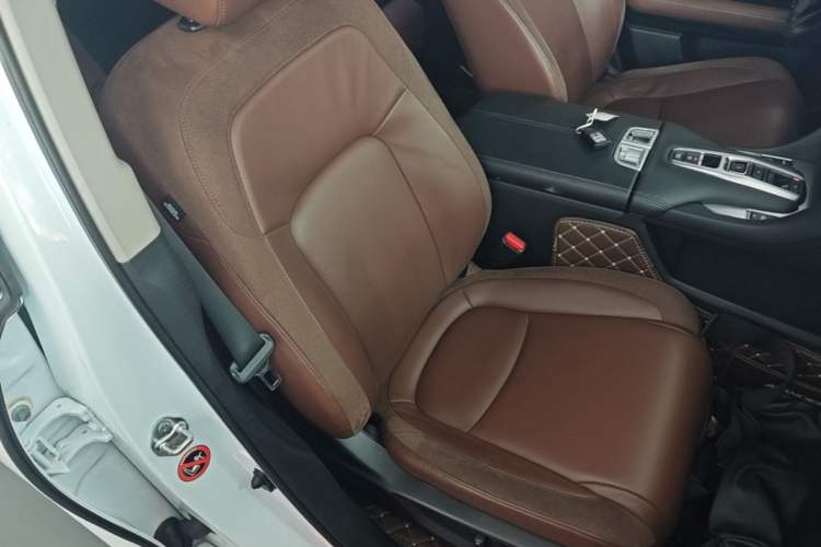 Used Honda Avancier 2017 370TURBO 2WD Luxury Edition Right Front Seat