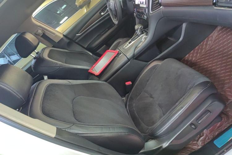 Used Honda Avancier 2017 240TURBO Two-Wheel Drive Elite Edition Right Front Seat