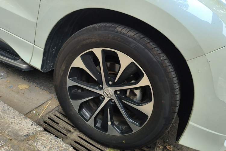Used Honda Avancier 2017 240TURBO Two-Wheel Drive Premium Edition Right Front Wheel Hub