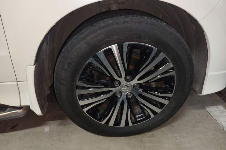 Used Honda Avancier 2017 370TURBO 2WD Luxury Edition Right Front Wheel Hub