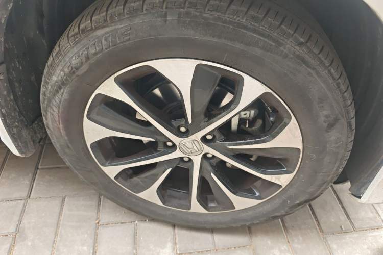 Used Honda Avancier 2017 240TURBO Two-Wheel Drive Elite Edition Right Front Wheel Hub