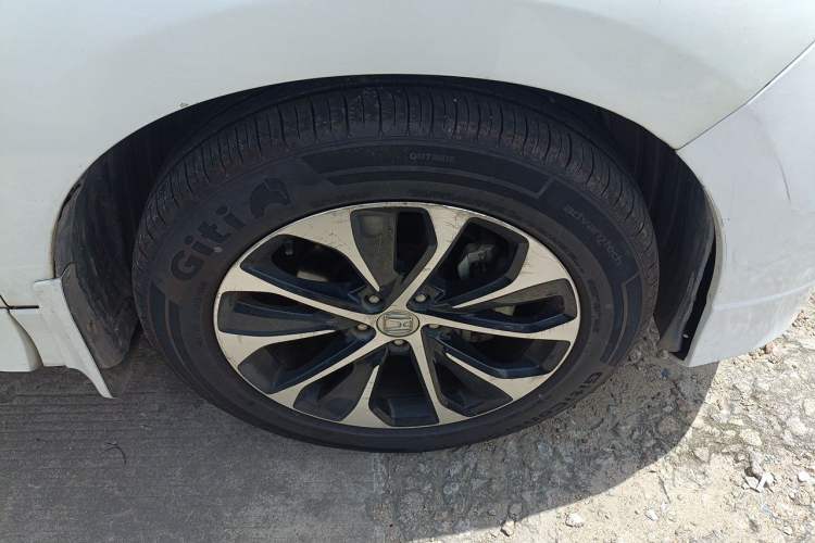 Used Honda Avancier 2017 240TURBO Two-Wheel Drive Premium Edition Right Front Wheel Hub
