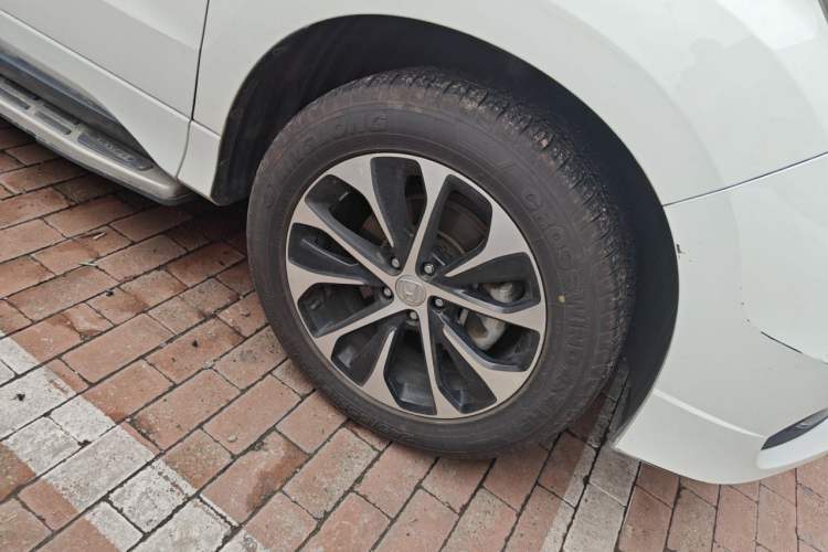 Used Honda Avancier 2017 240TURBO Two-Wheel Drive Elite Edition Right Front Wheel Hub