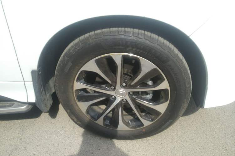 Used Honda Avancier 2017 240TURBO Two-Wheel Drive Luxury Edition Right Front Wheel Hub