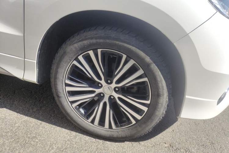 Used Honda Avancier 2017 370TURBO 2WD Luxury Edition Right Front Wheel Hub