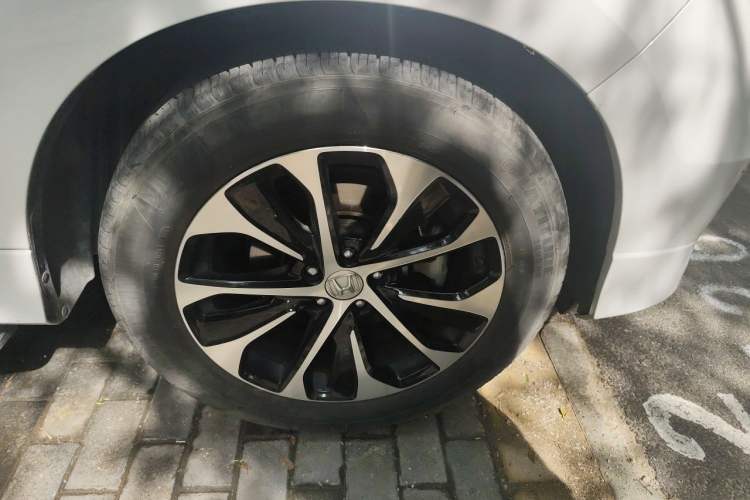 Used Honda Avancier 2017 240TURBO Two-Wheel Drive Elite Edition Right Front Wheel Hub