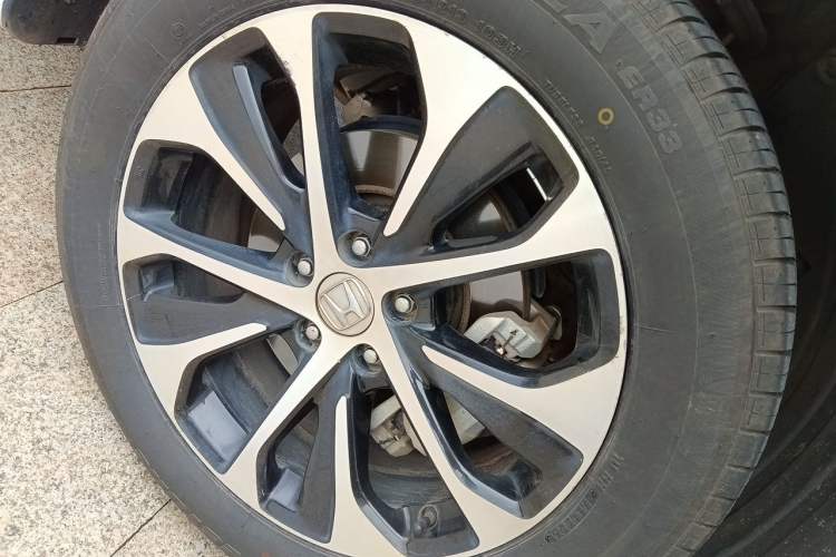 Used Honda Avancier 2017 240TURBO Two-Wheel Drive Elite Edition Right Front Wheel Hub