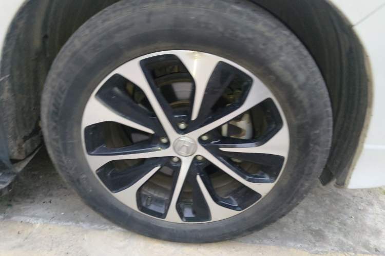 Used Honda Avancier 2017 240TURBO Two-Wheel Drive Comfort Version Right Front Wheel Hub