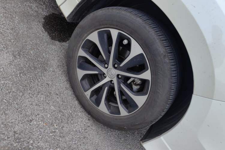 Used Honda Avancier 2017 240TURBO Two-Wheel Drive Elite Edition Right Front Wheel Hub
