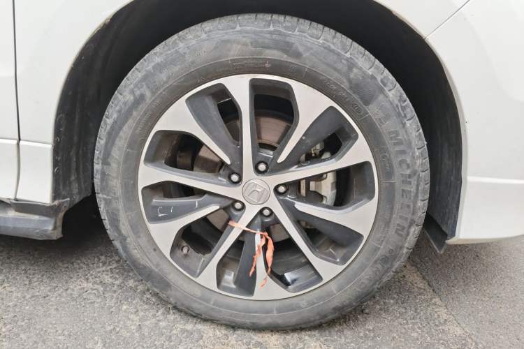 Used Honda Avancier 2017 240TURBO Two-Wheel Drive Luxury Edition Right Front Wheel Hub