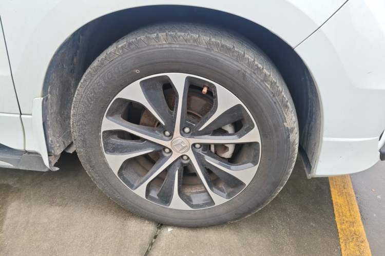 Used Honda Avancier 2017 240TURBO Two-Wheel Drive Luxury Edition Right Front Wheel Hub