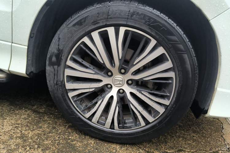 Used Honda Avancier 2017 370TURBO 2WD Luxury Edition Right Front Wheel Hub