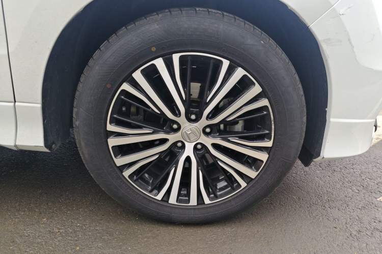 Used Honda Avancier 2017 370TURBO 2WD Luxury Edition Right Front Wheel Hub