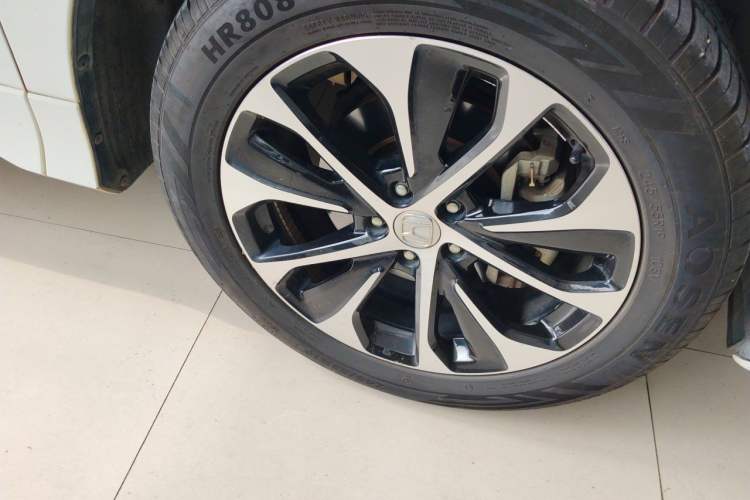 Used Honda Avancier 2017 240TURBO Two-Wheel Drive Comfort Version Right Front Wheel Hub