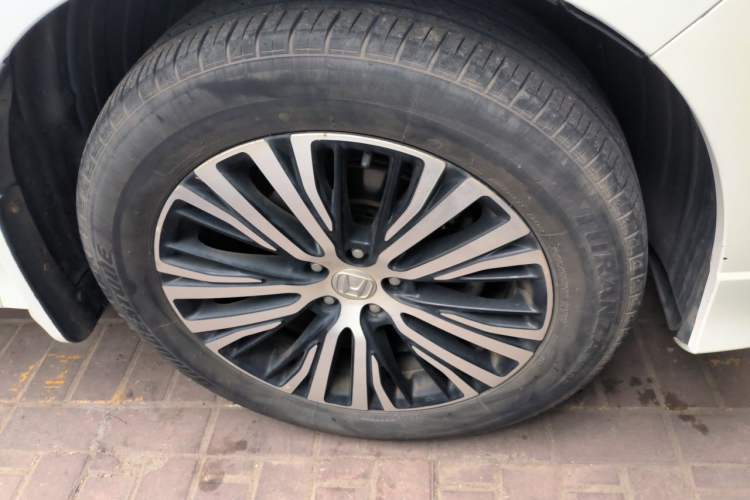 Used Honda Avancier 2017 370TURBO 2WD Luxury Edition Right Front Wheel Hub