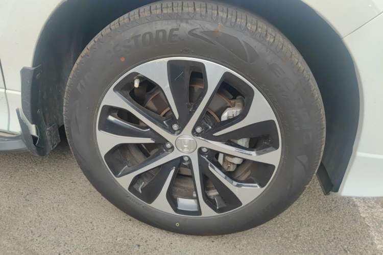 Used Honda Avancier 2017 240TURBO Two-Wheel Drive Luxury Edition Right Front Wheel Hub