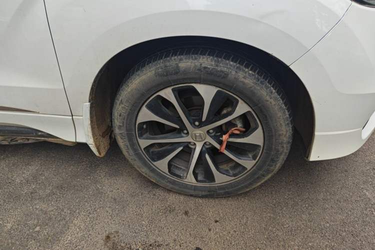 Used Honda Avancier 2017 240TURBO Two-Wheel Drive Elite Edition Right Front Wheel Hub