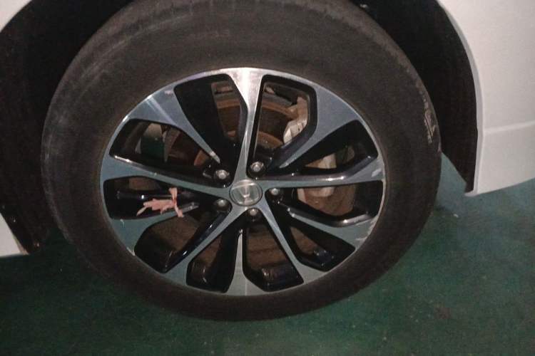 Used Honda Avancier 2017 240TURBO Two-Wheel Drive Comfort Version Right Front Wheel Hub