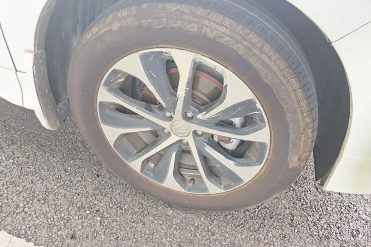 Used Honda Avancier 2017 240TURBO Two-Wheel Drive Luxury Edition Right Front Wheel Hub