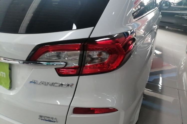 Used Honda Avancier 2017 370TURBO Four-Wheel Drive Prestige Edition Right Rear Taillight